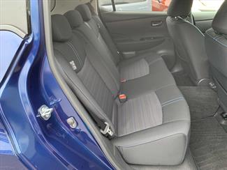 2021 Nissan LEAF - Thumbnail