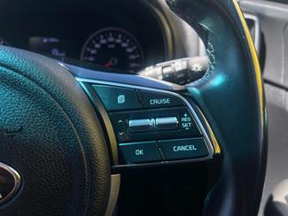 2020 Kia Sportage - Thumbnail