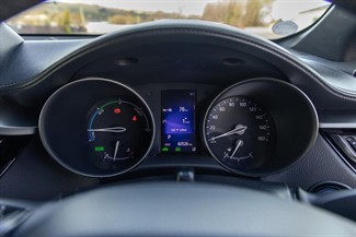 2017 Toyota C-HR - Thumbnail