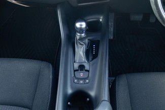 2017 Toyota C-HR - Thumbnail