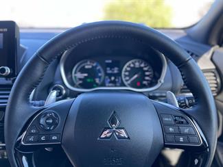 2022 Mitsubishi Eclipse Cross - Thumbnail