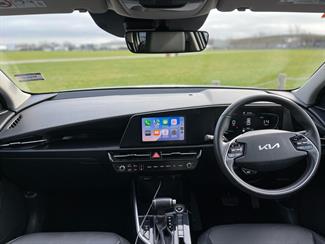 2023 Kia Niro - Thumbnail