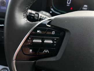 2023 Kia Niro - Thumbnail