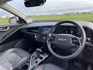 2023 Kia Niro - Thumbnail
