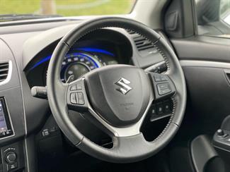 2016 Suzuki Swift - Thumbnail