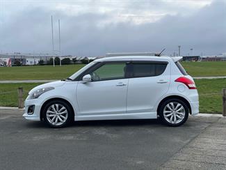 2016 Suzuki Swift - Thumbnail