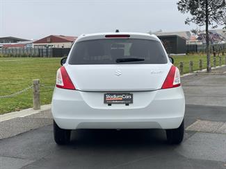 2014 Suzuki Swift - Thumbnail