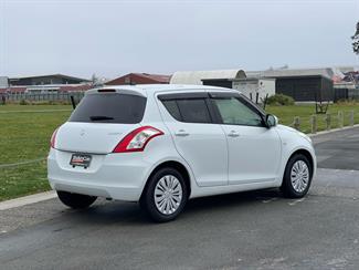 2014 Suzuki Swift - Thumbnail