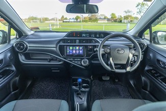 2016 Toyota AQUA - Thumbnail