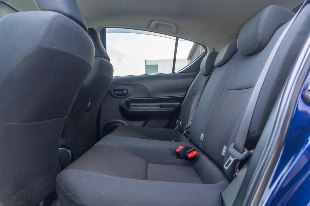 2016 Toyota AQUA
