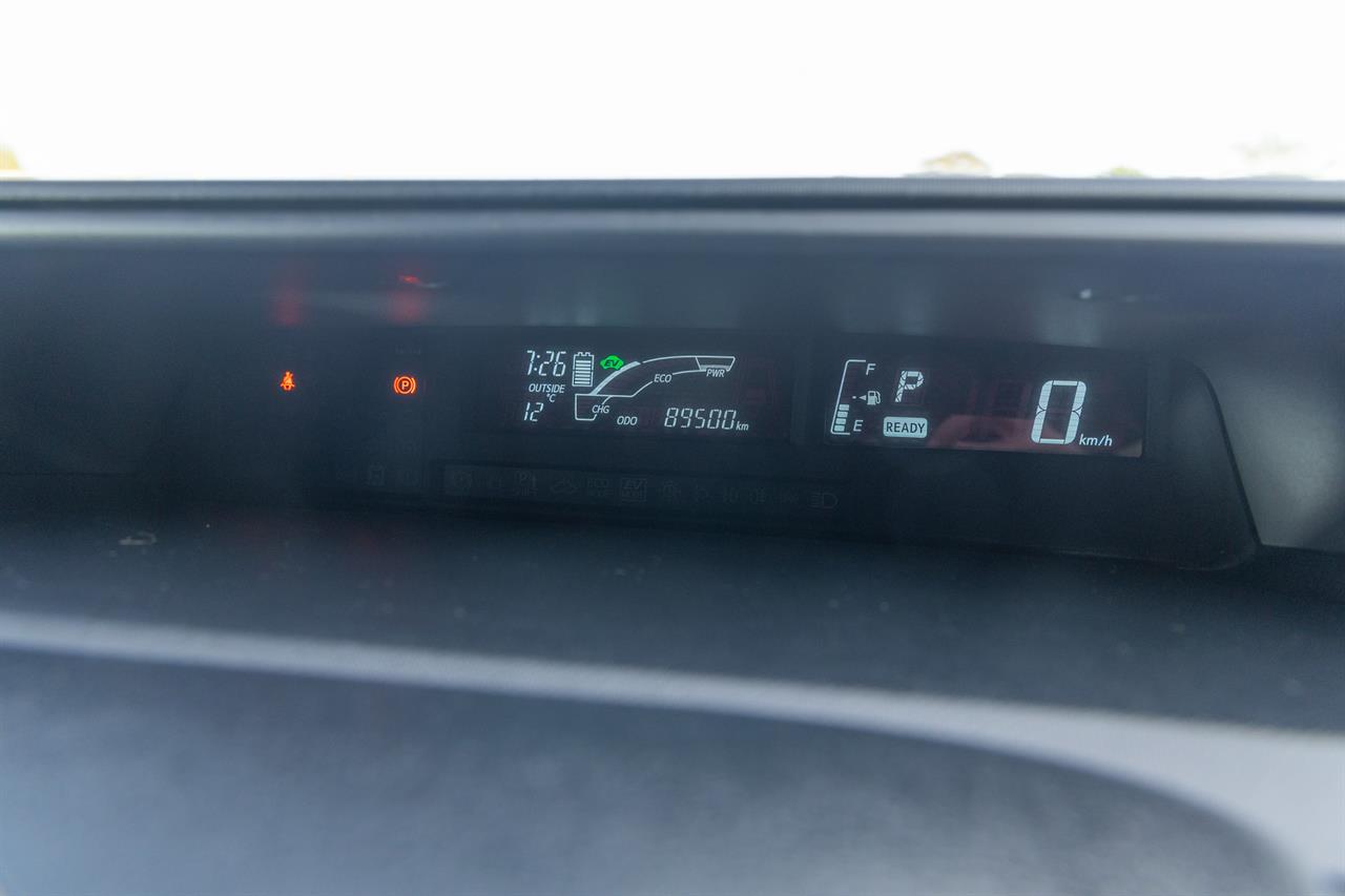 2016 Toyota AQUA