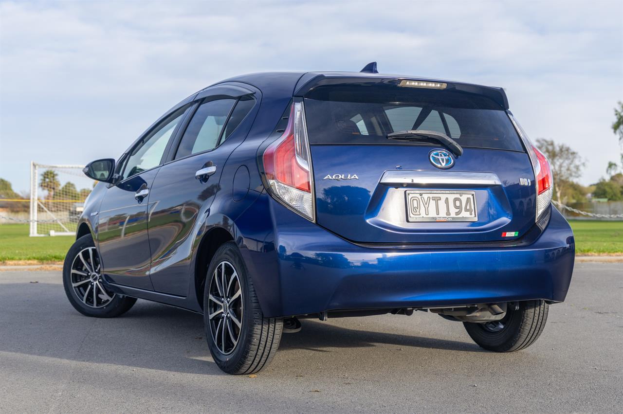 2016 Toyota AQUA