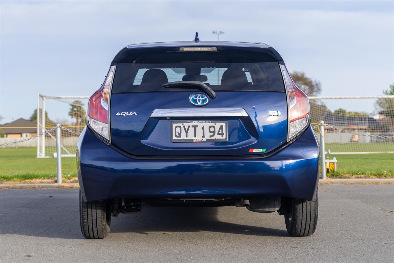 2016 Toyota AQUA