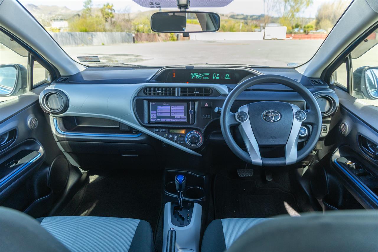 2013 Toyota AQUA
