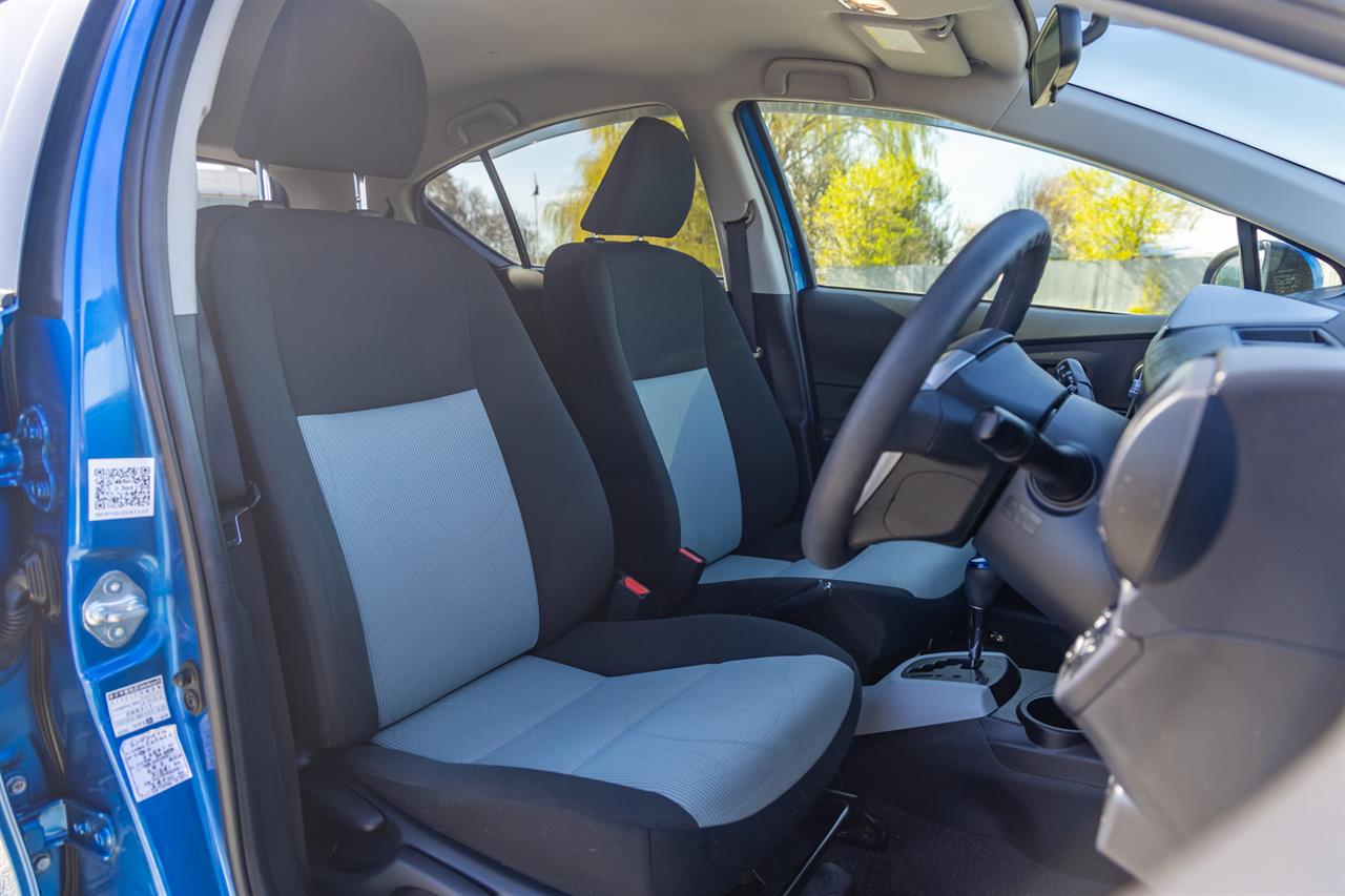 2013 Toyota AQUA