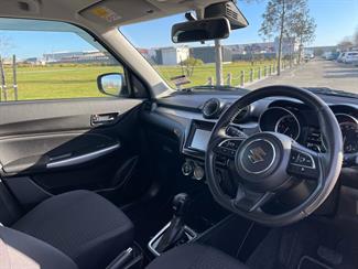 2019 Suzuki Swift - Thumbnail