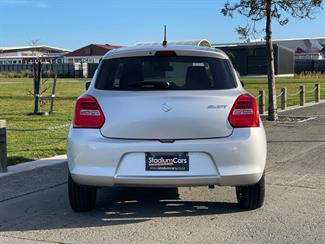 2019 Suzuki Swift - Thumbnail