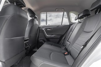 2019 Toyota RAV4 - Thumbnail