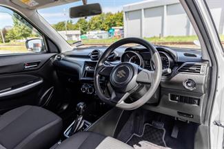 2018 Suzuki Swift - Thumbnail