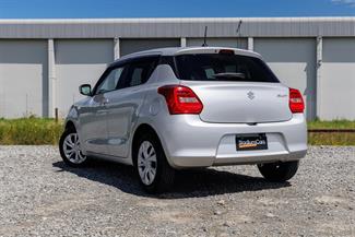 2018 Suzuki Swift - Thumbnail