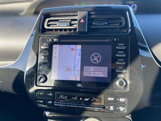 2021 Toyota Prius - Thumbnail
