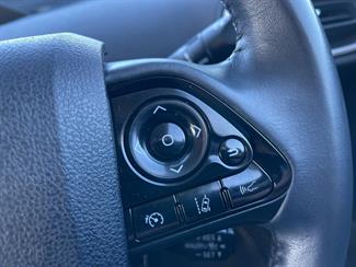 2021 Toyota Prius - Thumbnail