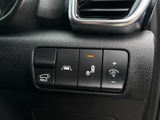 2020 Kia Sportage - Thumbnail