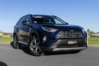 2019 Toyota RAV4 - Thumbnail