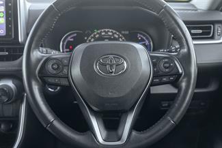 2019 Toyota RAV4 - Thumbnail
