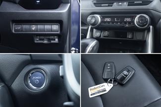 2019 Toyota RAV4 - Thumbnail