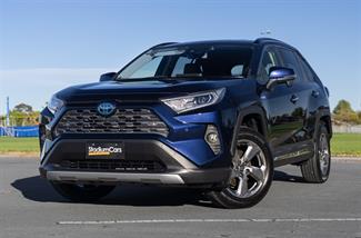 2019 Toyota RAV4 - Thumbnail