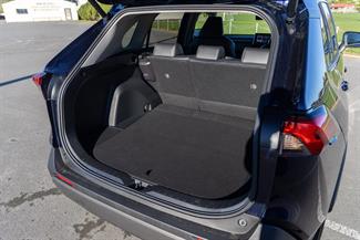 2019 Toyota RAV4 - Thumbnail