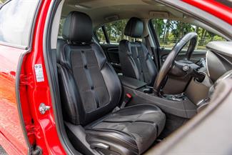 2016 Holden Commodore - Thumbnail