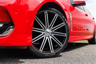 2016 Holden Commodore - Thumbnail