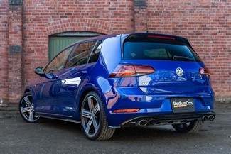 2017 Volkswagen Golf - Thumbnail