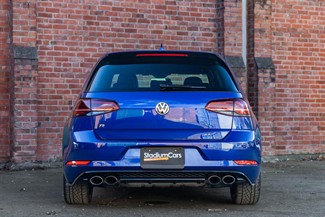 2017 Volkswagen Golf - Thumbnail