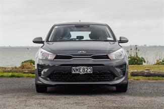 2021 Kia Rio - Thumbnail
