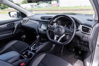 2021 Nissan Qashqai - Thumbnail
