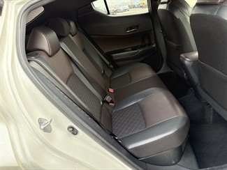 2017 Toyota C-HR - Thumbnail