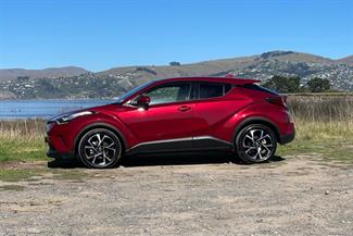 2019 Toyota C-HR - Thumbnail