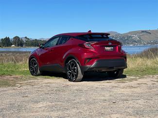 2019 Toyota C-HR - Thumbnail