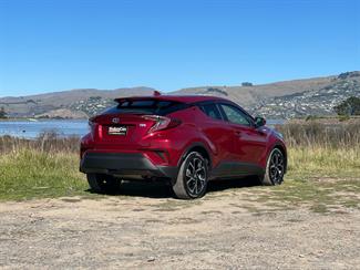 2019 Toyota C-HR - Thumbnail