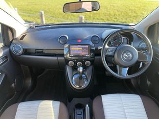 2013 Mazda Demio - Thumbnail