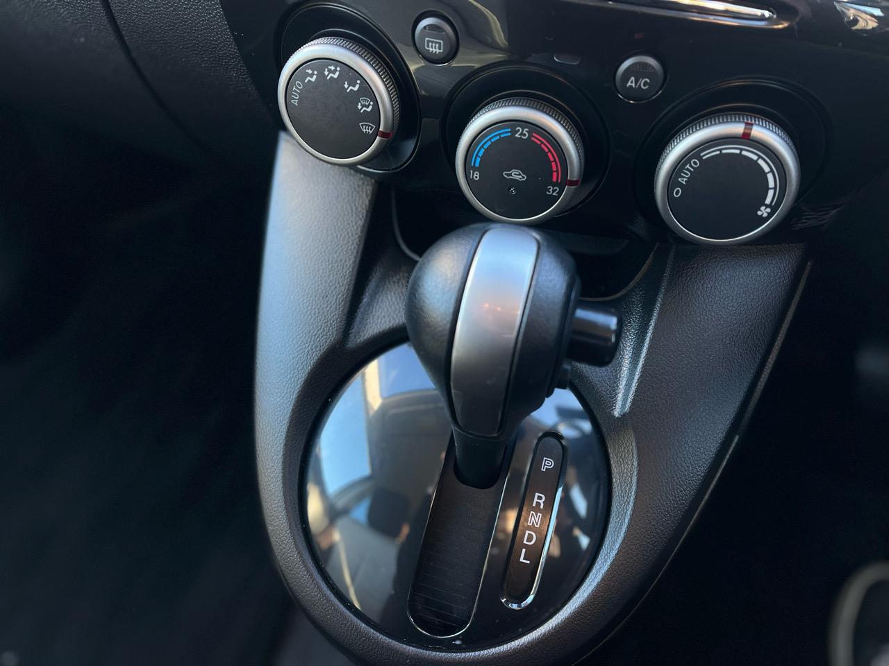 2013 Mazda Demio
