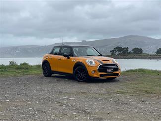 2018 Mini Cooper - Thumbnail