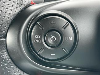 2018 Mini Cooper - Thumbnail