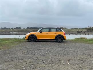 2018 Mini Cooper - Thumbnail
