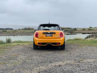 2018 Mini Cooper - Thumbnail