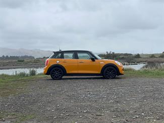2018 Mini Cooper - Thumbnail