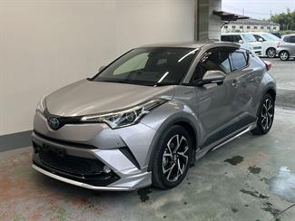 2017 Toyota C-HR - Thumbnail